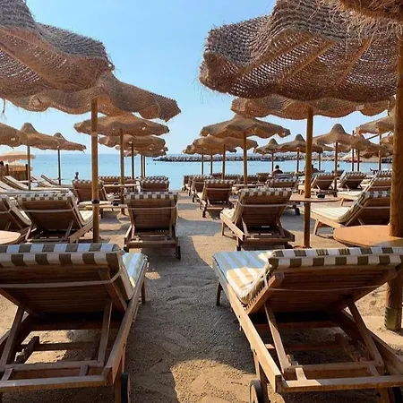 Le Saint Roch * Menton