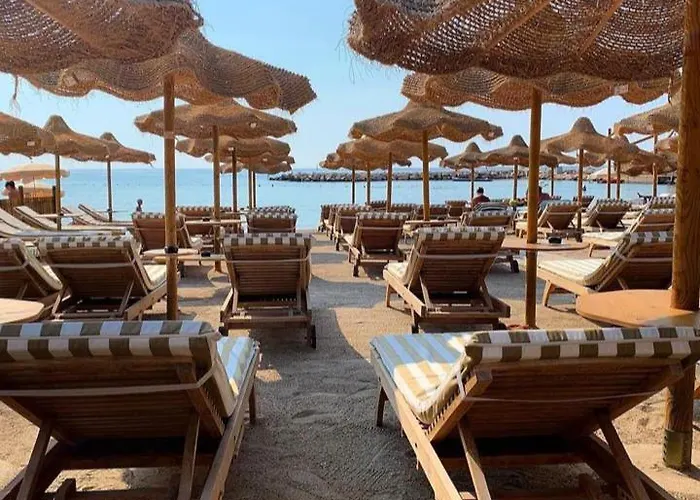 Le Saint Roch * Mentona