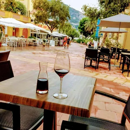 Le Saint Roch Menton