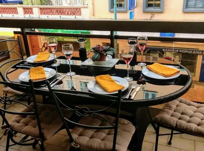 Le Saint Roch Апартаменти *