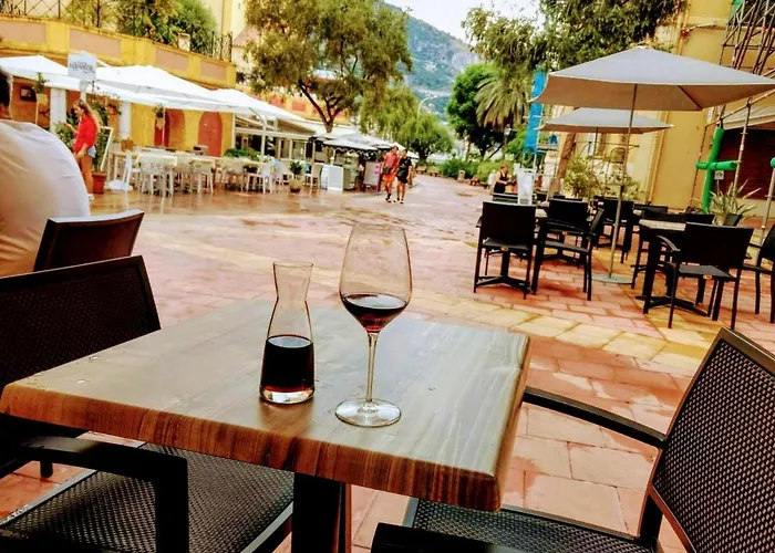 Le Saint Roch Menton