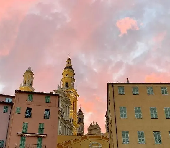 Апартаменти Le Saint Roch